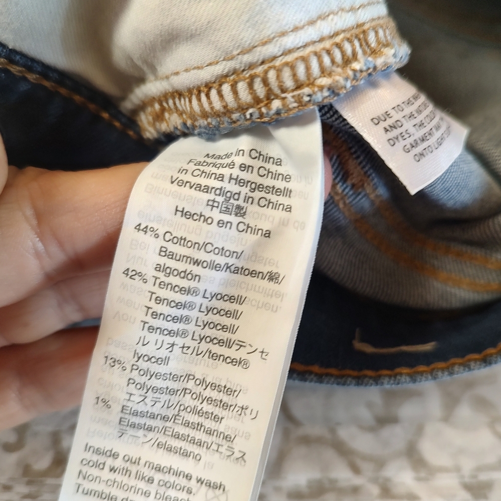 Madewell High Rise Cut Off Shorts 27 - Picture 12 of 12